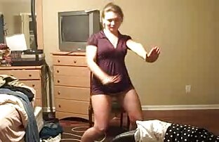 Brune sesso trans amatoriale video pubblico con una ballerina, pole dance